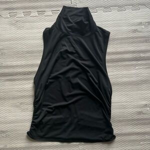 Lululemon See the Horizon Mockneck Tank in Black Size S